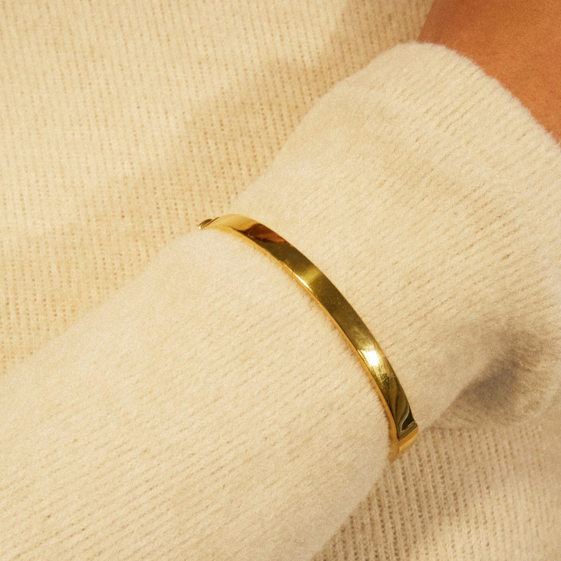 Classic Gold Hinged Bracelet - Image 11
