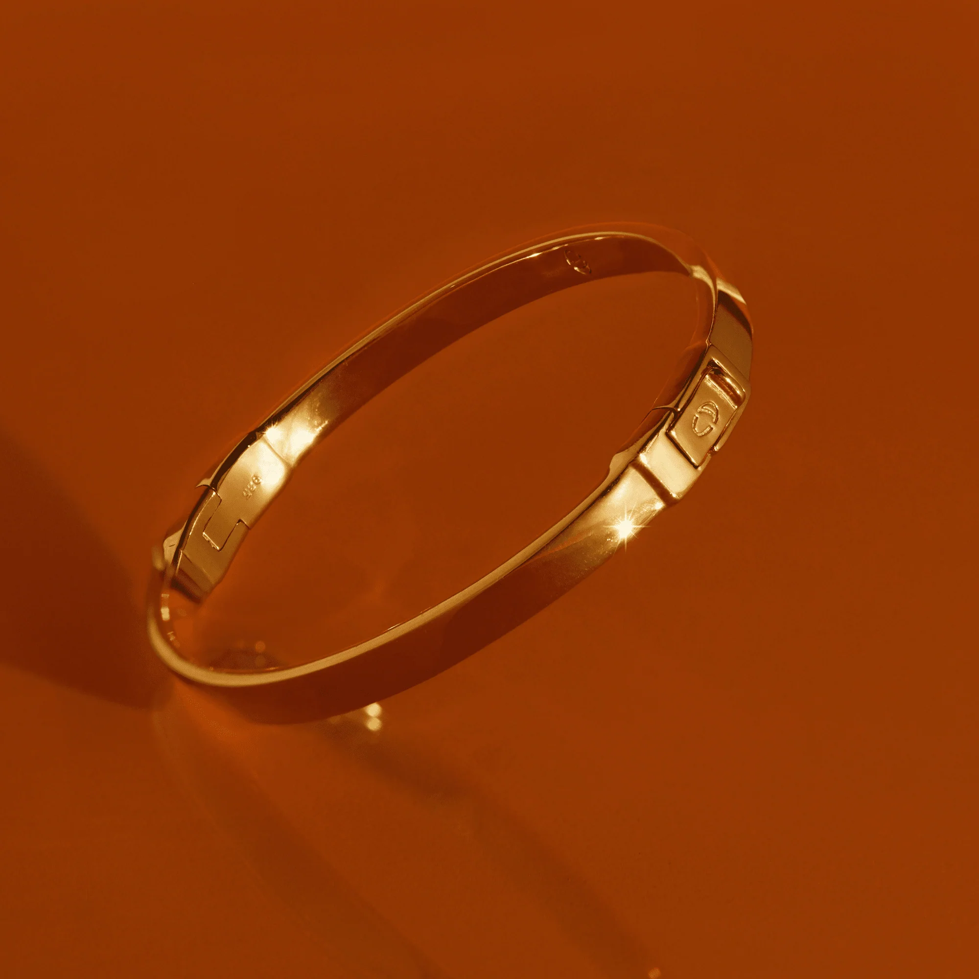 Classic Gold Hinged Bracelet - Image 7