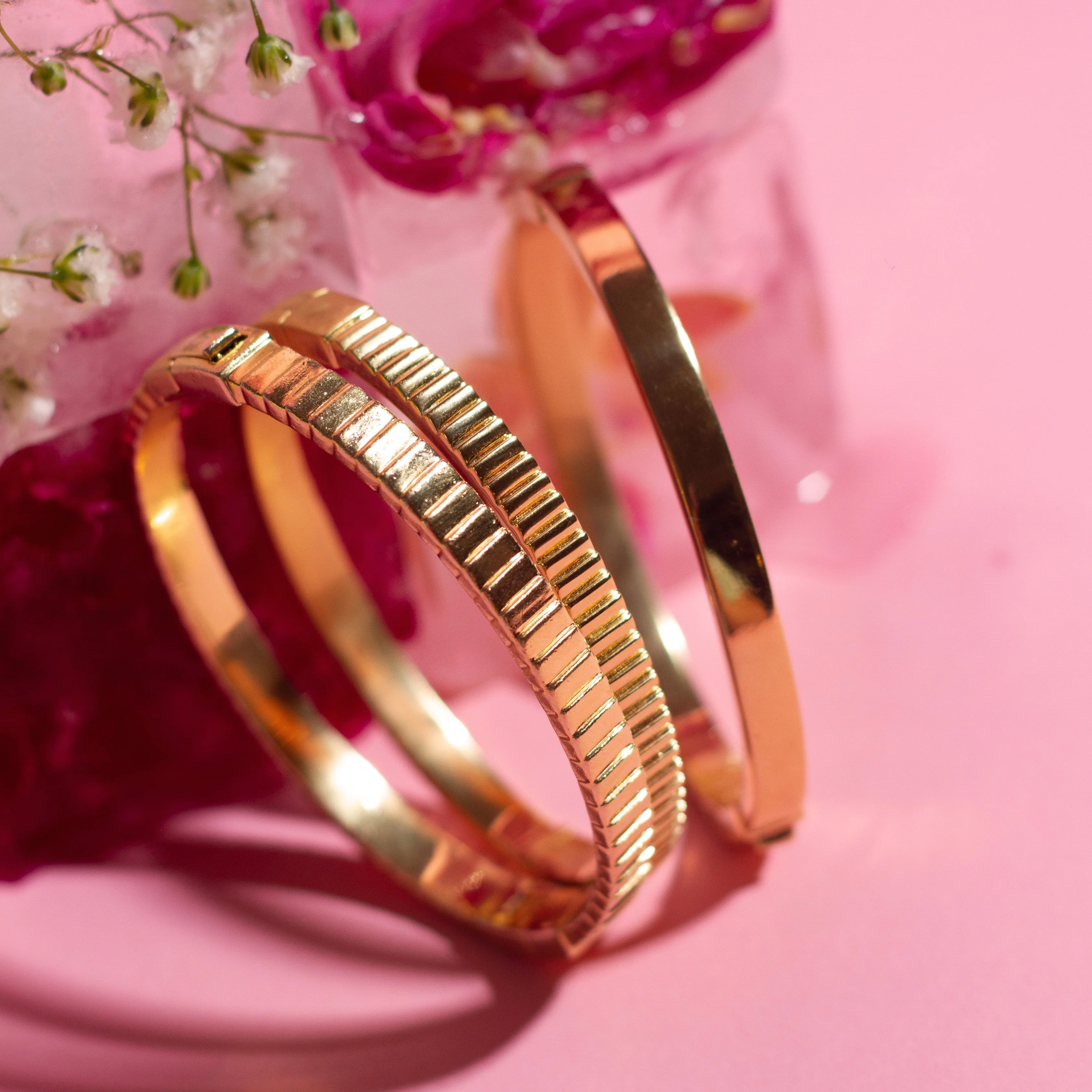 Classic Gold Hinged Bracelet - Image 9