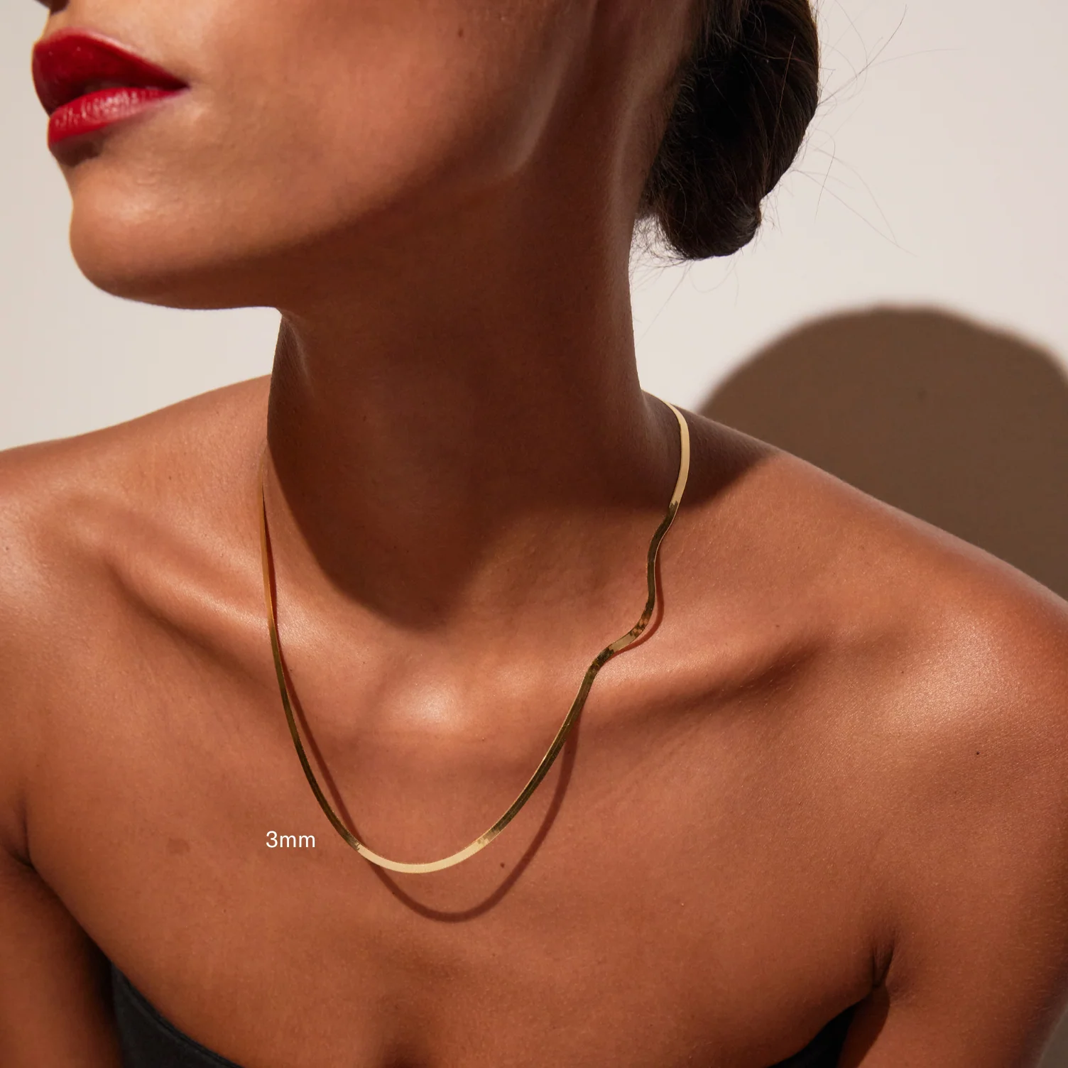 Solid Gold Herringbone Chain Necklace - Image 15