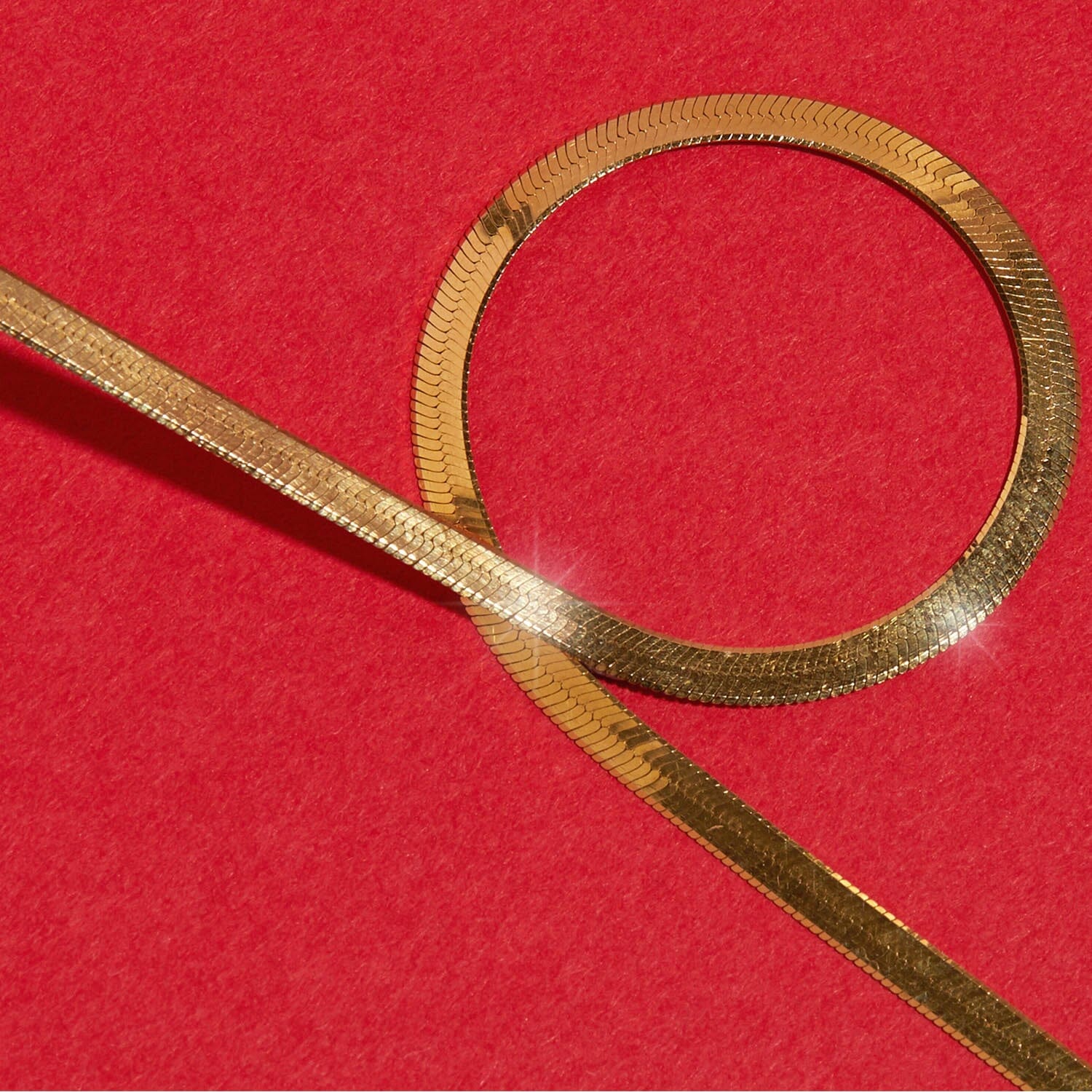 Solid Gold Herringbone Chain Necklace - Image 16