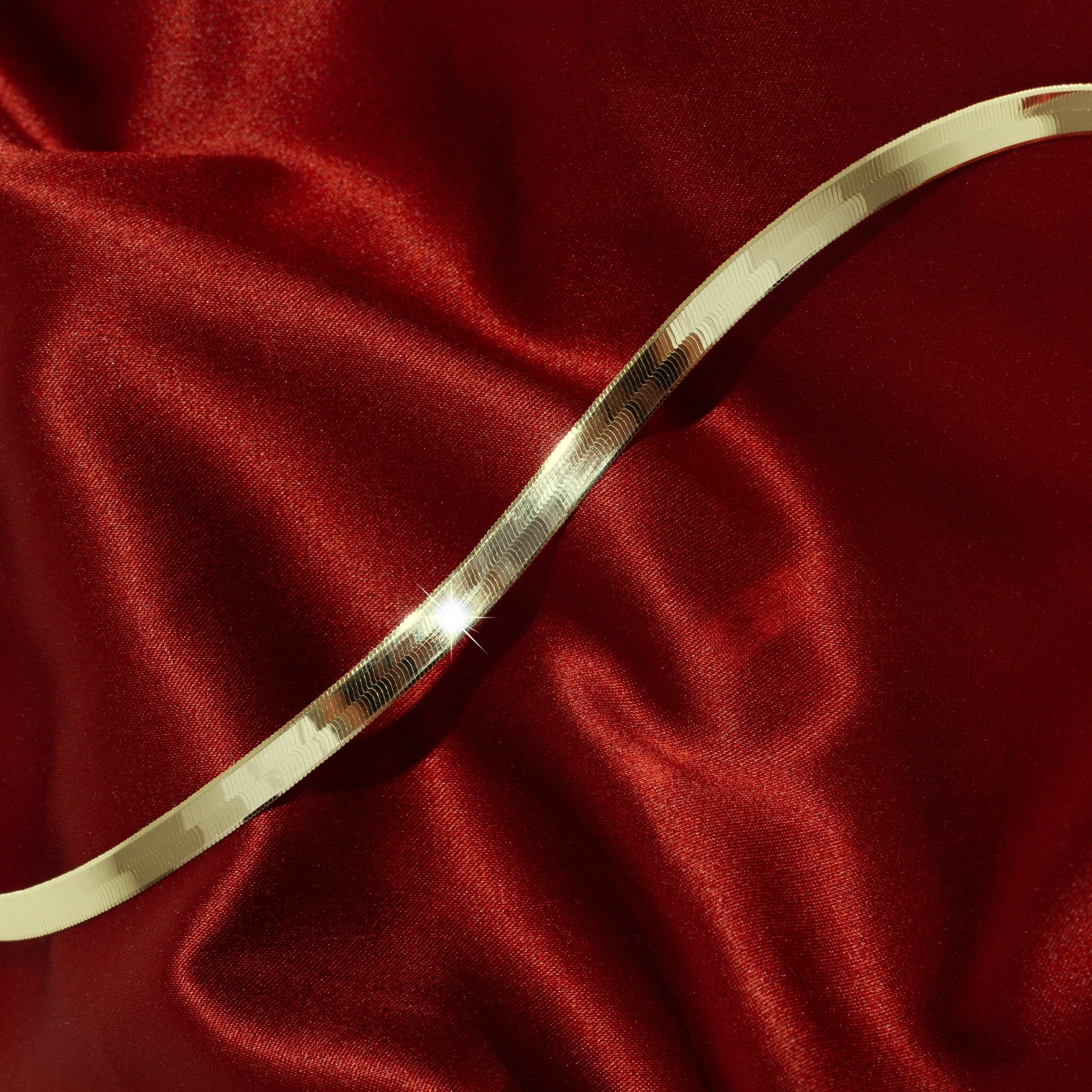 Solid Gold Herringbone Chain Necklace - Image 45