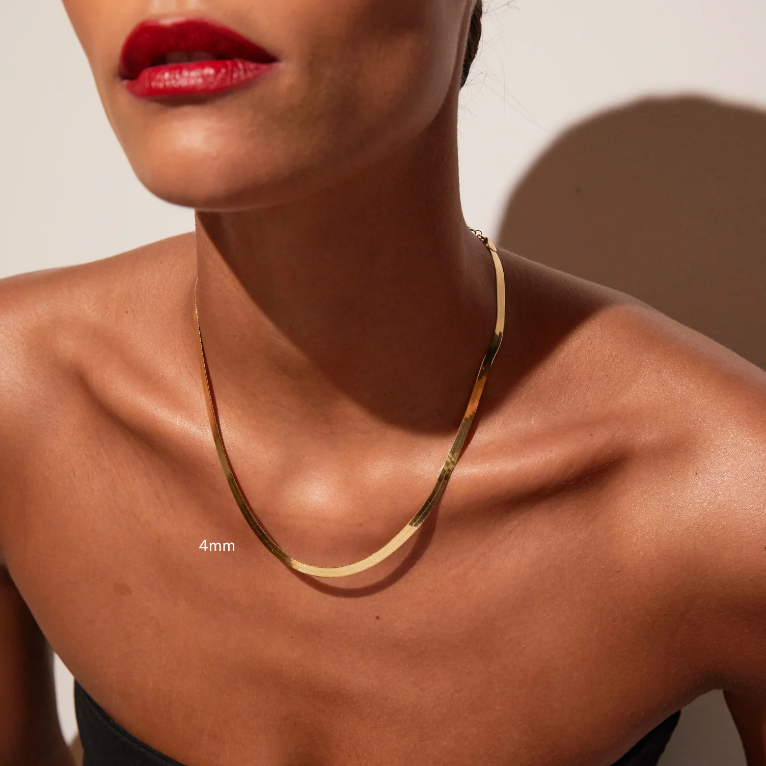 Solid Gold Herringbone Chain Necklace - Image 17