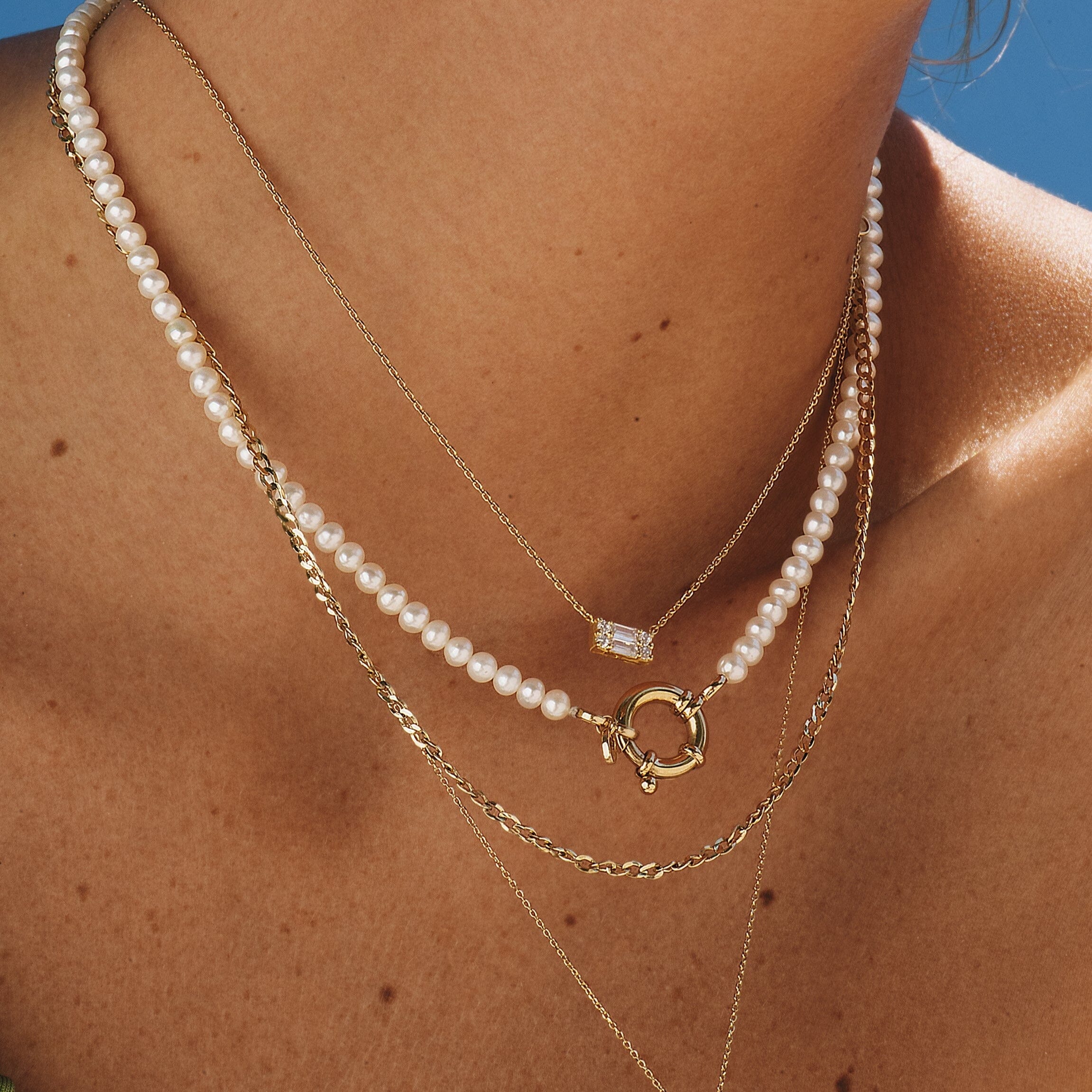 Medium Gold Curb Chain Necklace - Image 5