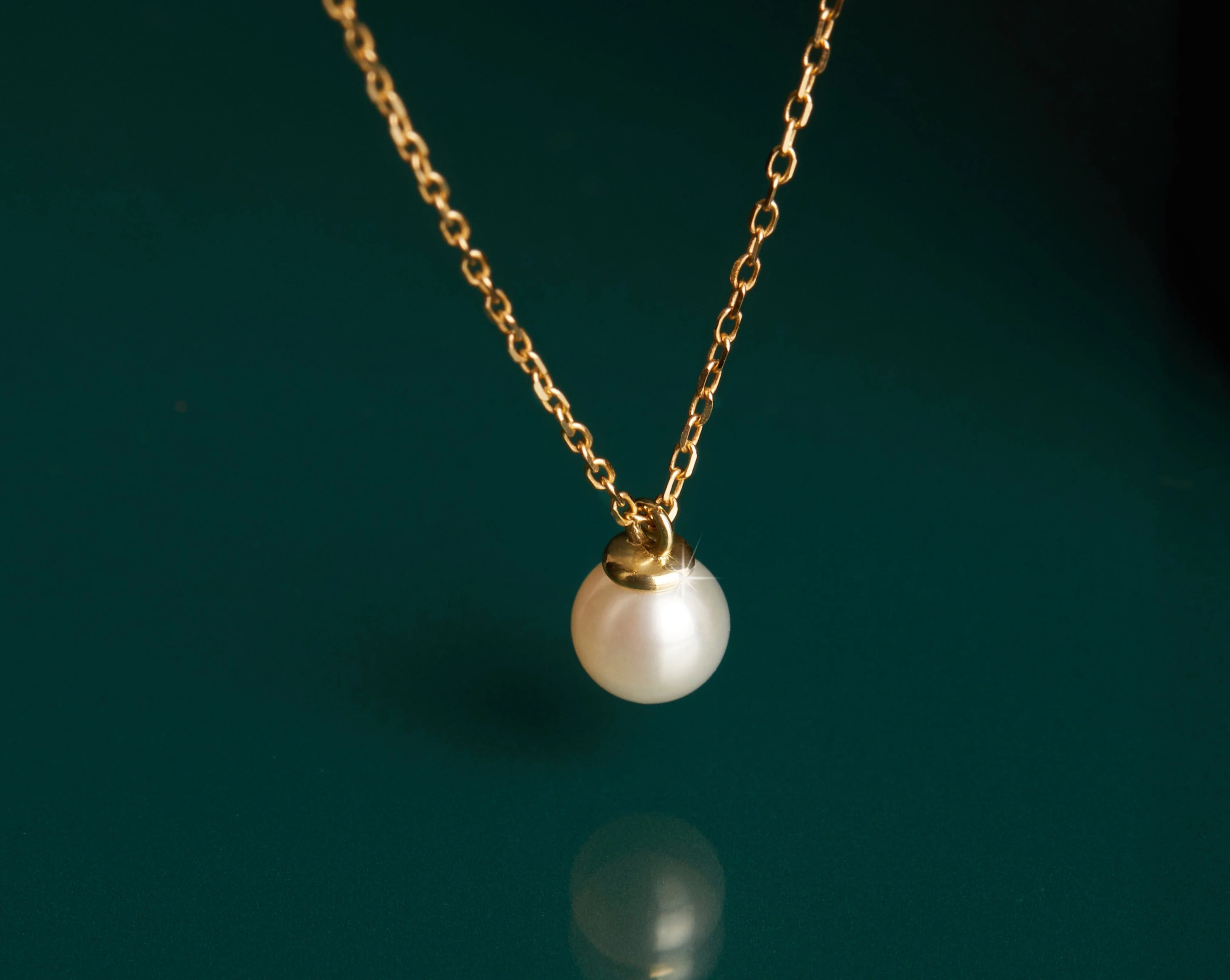 Simple Pearl Necklace - Image 5