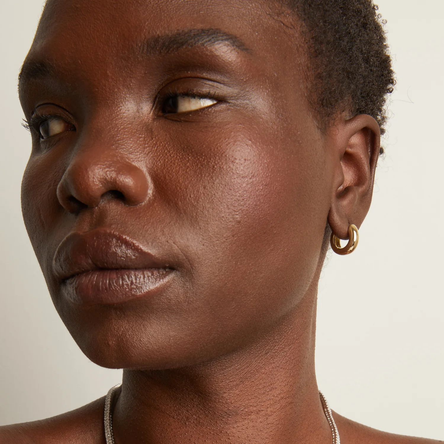 Small Chunky Hinged Hoop Earrings - Image 8