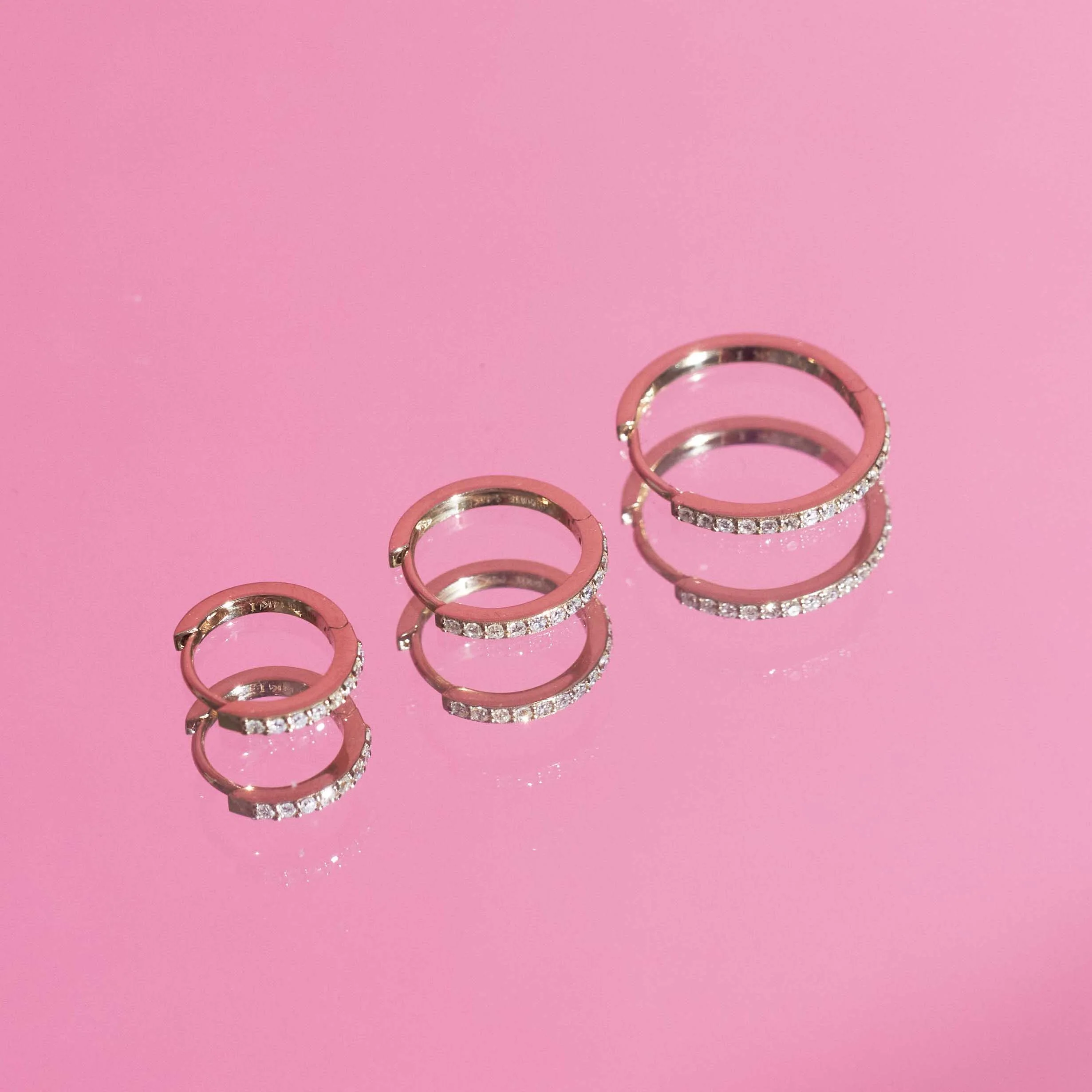 Thin Forever Diamond Hinged Huggie Earrings (15mm) - Image 7