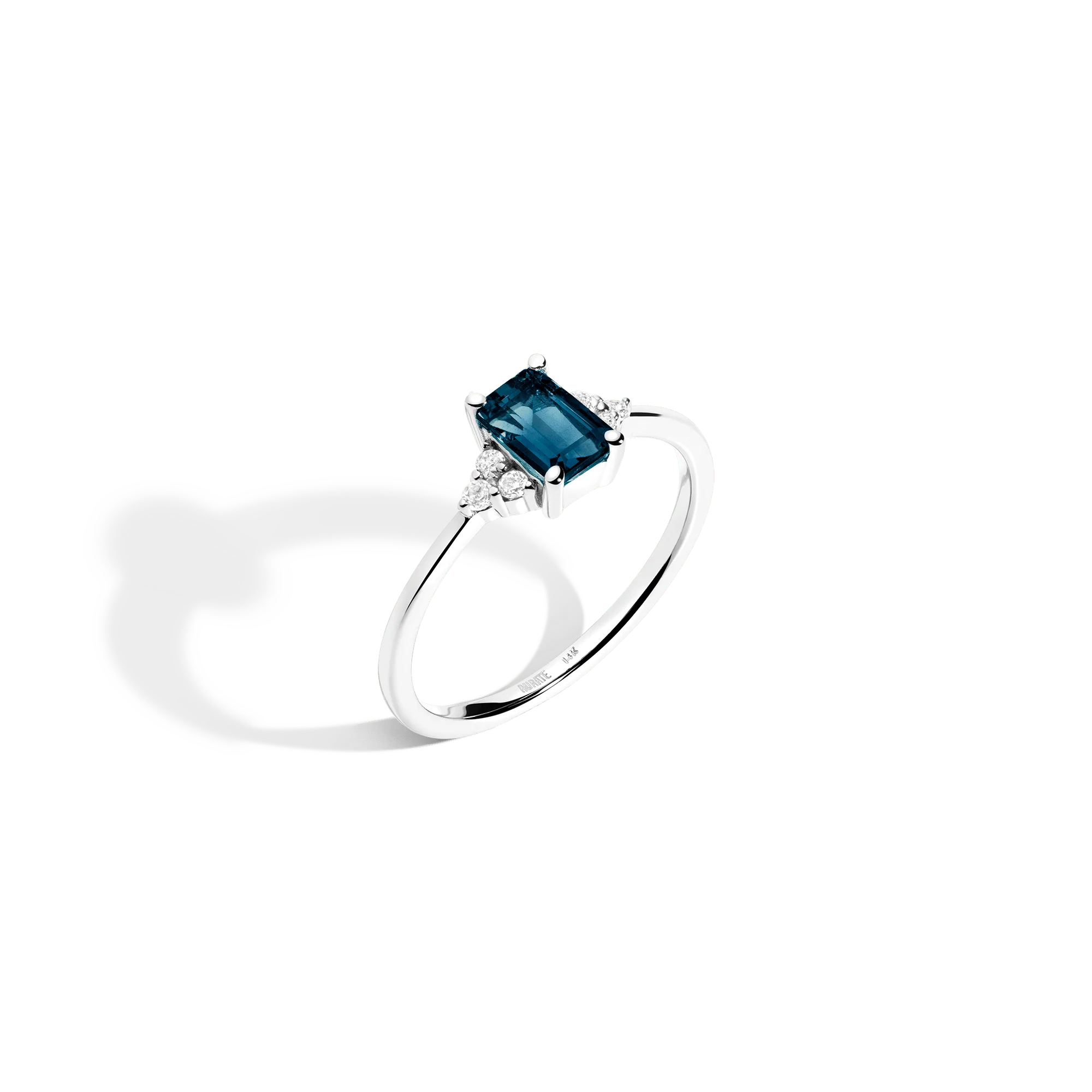 Vintage-Inspired Emerald Cut Ring - Image 12