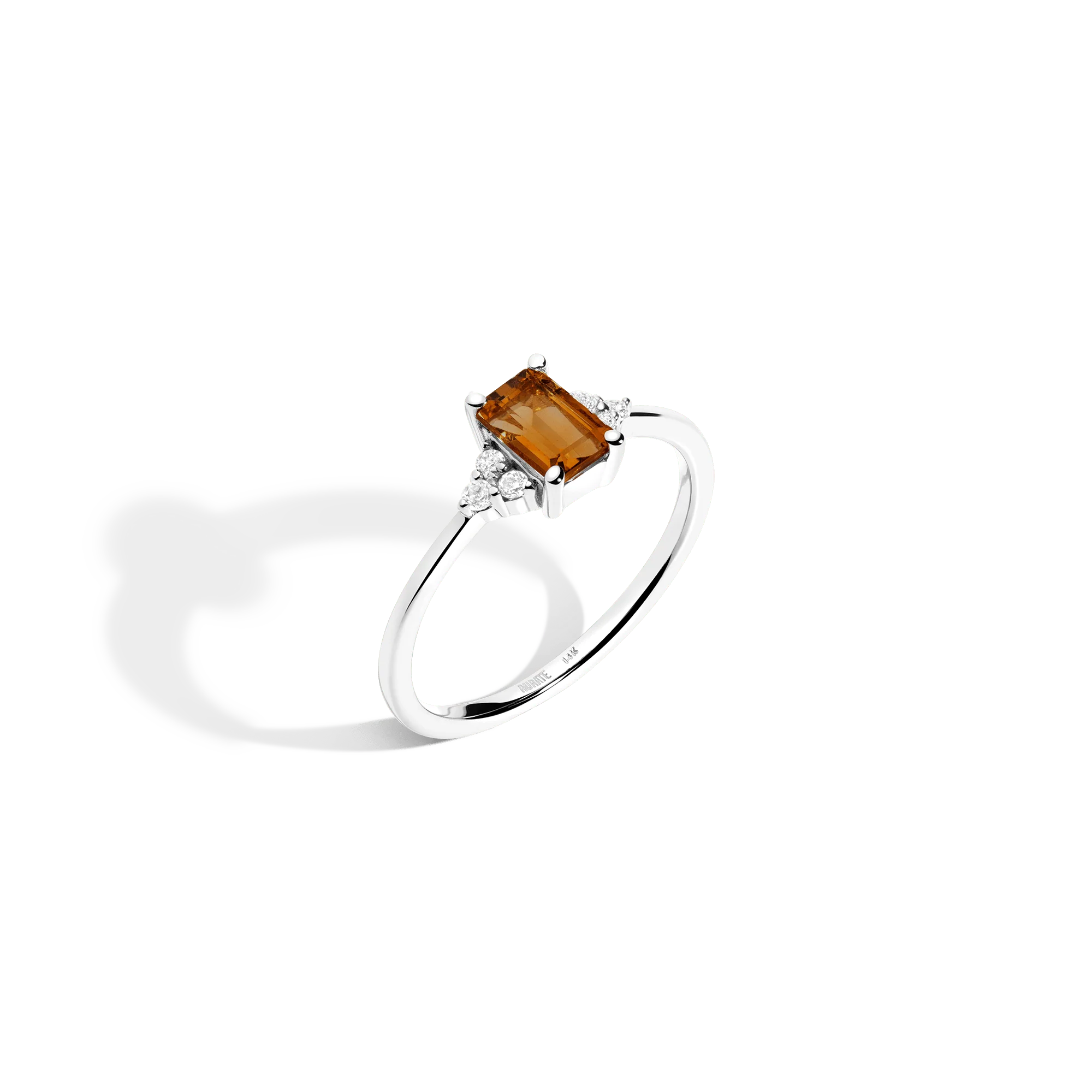 Vintage-Inspired Emerald Cut Ring - Image 6